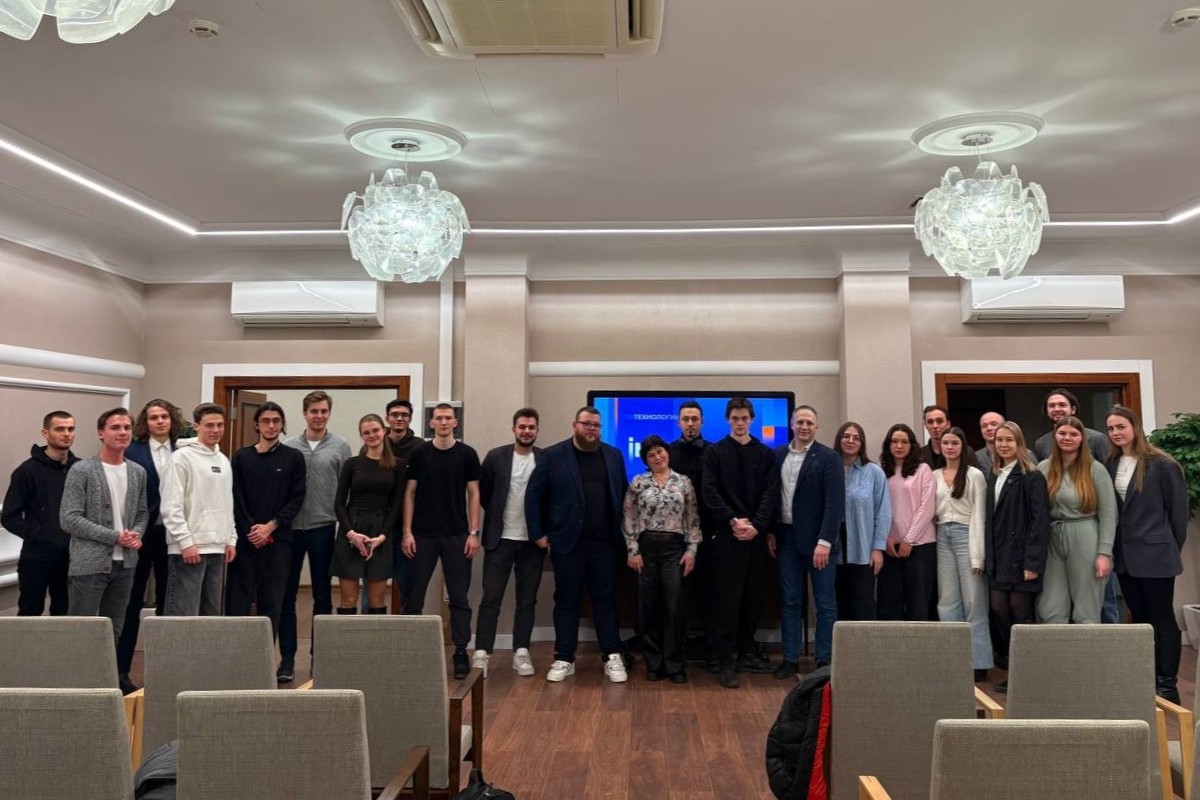 Студенты ВШГУ обсудили развитие стартапов на встрече с экспертом ПАО «Газпром нефть»